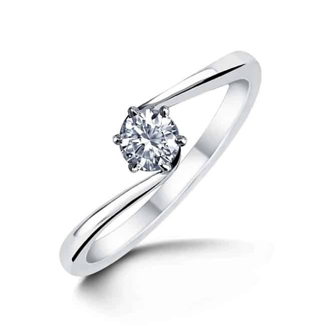 годежен пръстен с диамант
